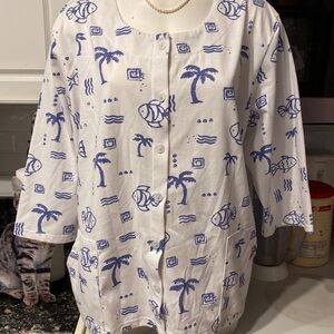 A womens Palm Grove button front 3/4 sleeve plus size top 2X.  EUC